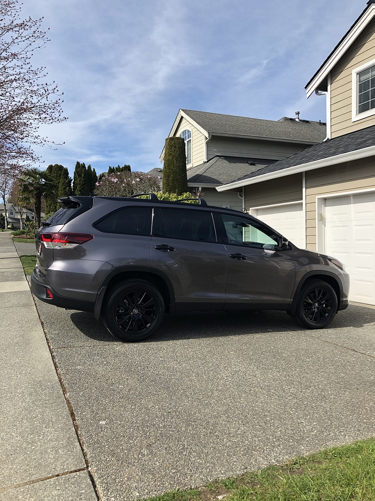*SIGNED* Highlander SE, $424 per month, 1st DAS, Seattle ...