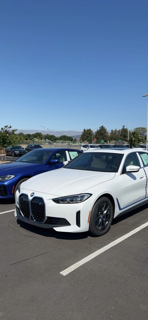 BMW i4 eDrive35 MSRP $54K - $5000 DAS $421/mo (plus shipping) - Ask the ...
