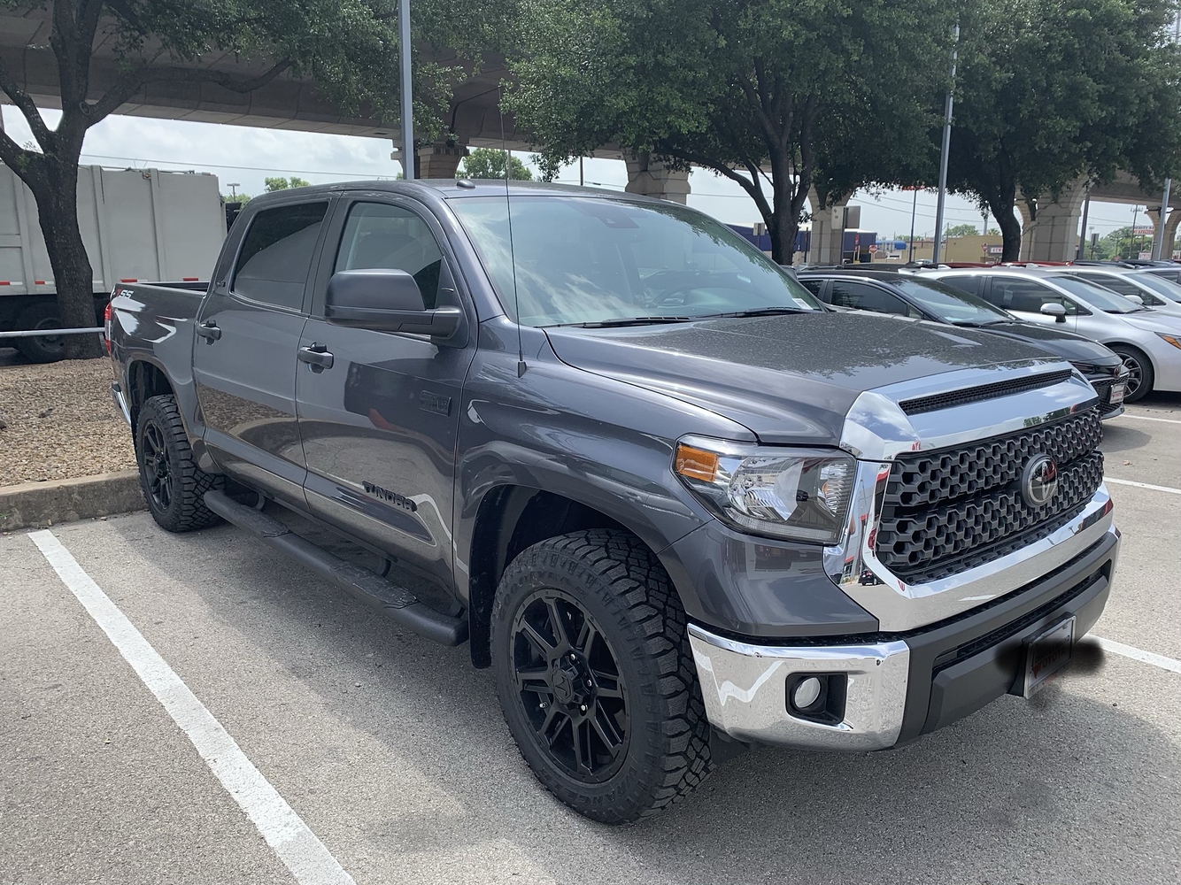 Toyota Tundra Lease, How's it look to the pros? - Ask the Hackrs