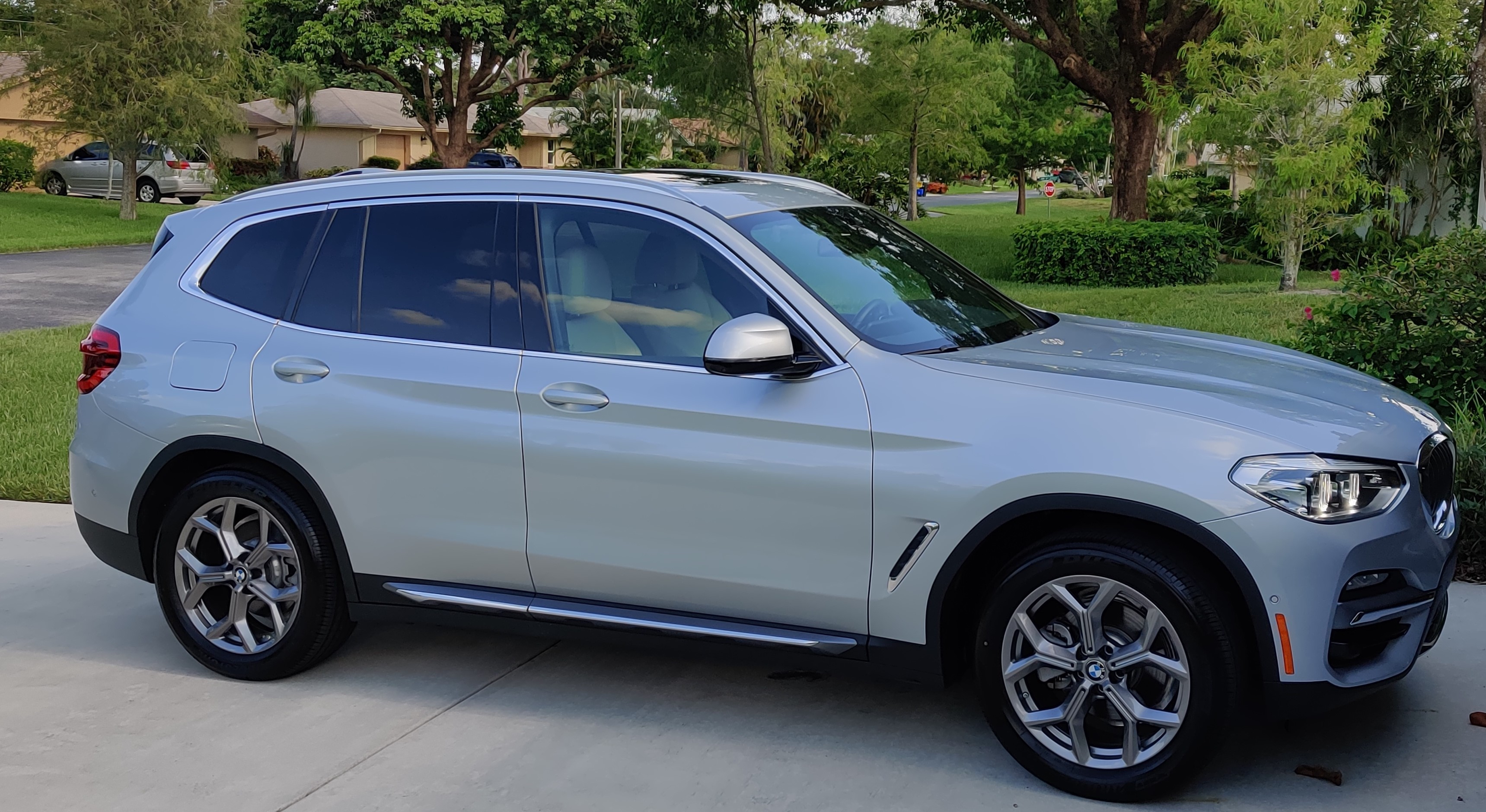 SIGNED 2020 BMW X3 Demo w/1900 miles, 50K MSRP, 36/12